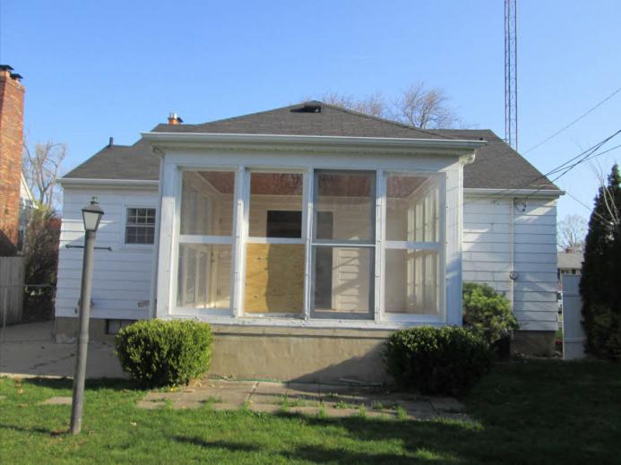 2314 Pierce StFlint, MI, 48503Genesee County
