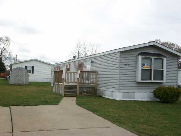 Fisherman's Cove 4498 Rainbow LaneFlint, MI 48507