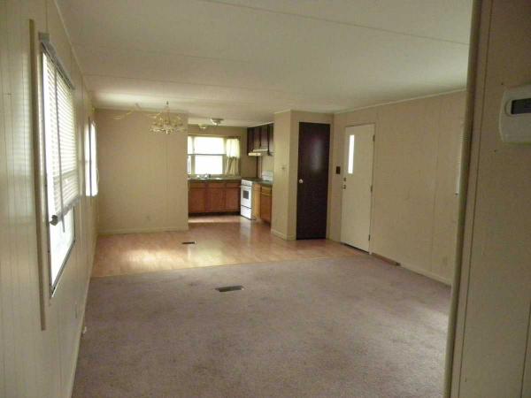 Linden Place 5180 Tokay DrFlint, MI 48507