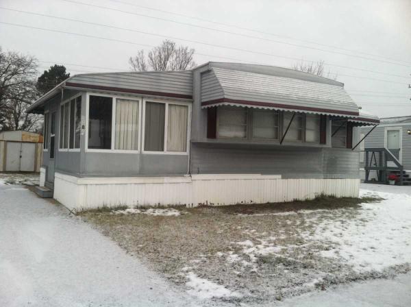Linden Place 5184 ChampagneFlint, MI 48507