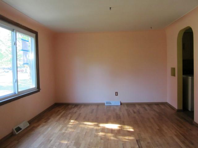 1322 Transue AveBurton, MI, 48509Genesee County