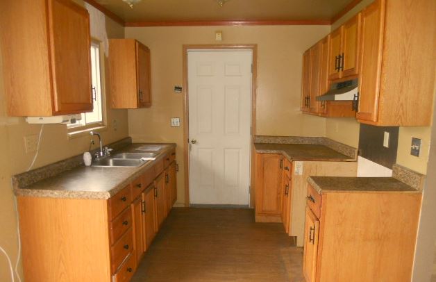 3326 GlasbySaginaw, MI, 48601Saginaw County