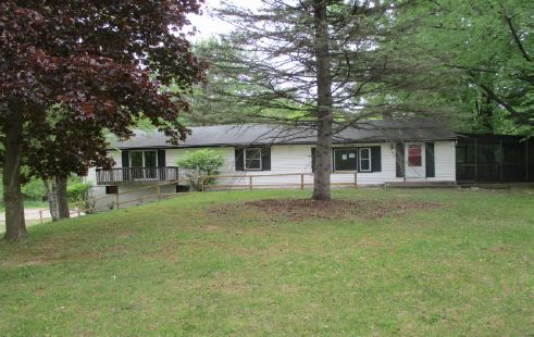 5885 Drumheller RdBath, MI, 48808Clinton County