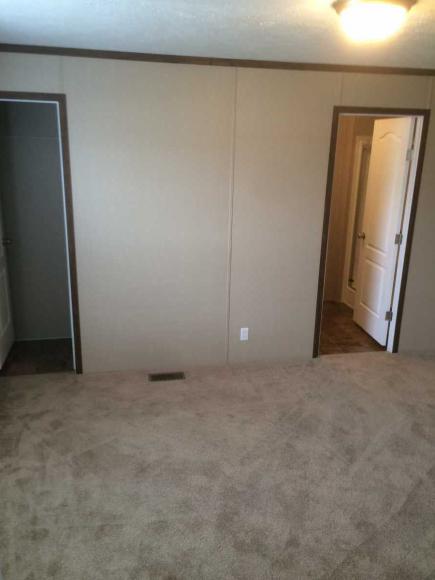 Windsor Estates 553 DorchesterDimondale, MI 48821
