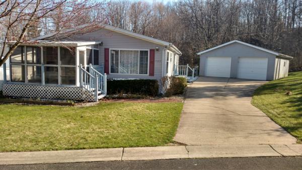 Sherwood Forest Mobile Home Estates 1133 Yeomans St lot 124Ionia, MI 48846