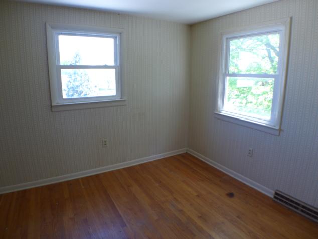 597 Hollywood DrOwosso, MI, 48867Shiawassee County
