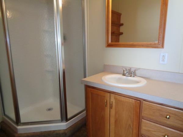 Independence Commons 194 MonticelloPotterville, MI 48876