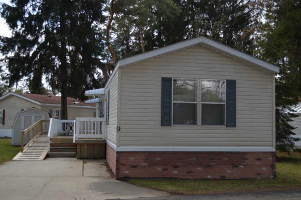 Evergreen Village 9 Riverview DriveSaint Louis, MI 48880