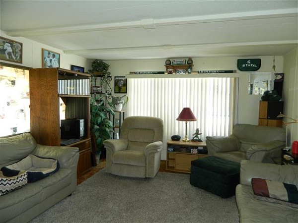 King Arthur's Court 412 Brittany DriveLansing, MI 48906