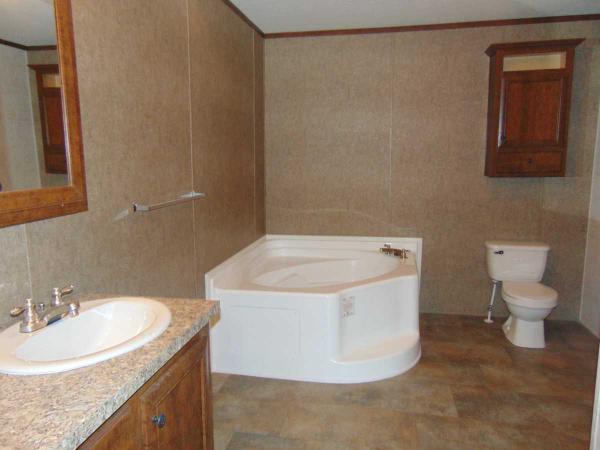 Stonegate Manufactured Housing Community 2700 Eaton Rapids Road,Lansing, MI 48911