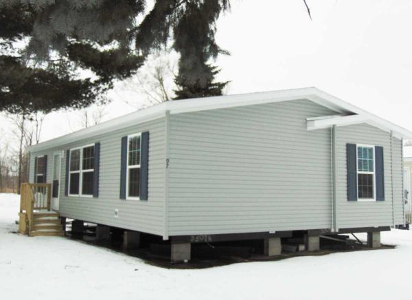Stonegate Manufactured Housing Community 2700 EatonRapids Rd Lot #97Lansing, MI 48911