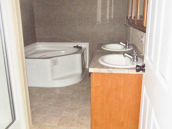 Stonegate Manufactured Housing Community 2700 EatonRapids Rd Lot #97Lansing, MI 48911