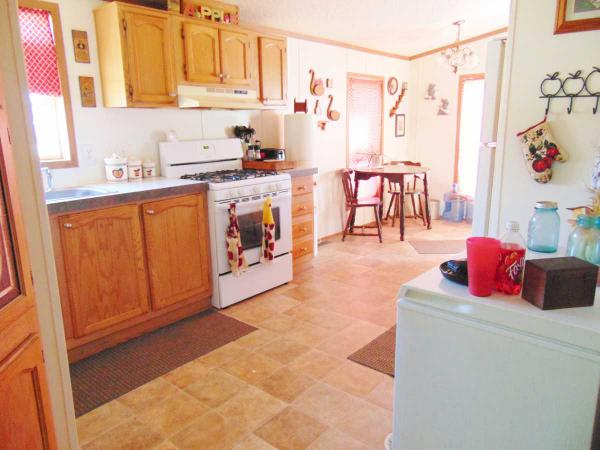 Stonegate Manufactured Housing Community 2700 Eaton Rapids Road, Lot #298Lansing, MI 48911