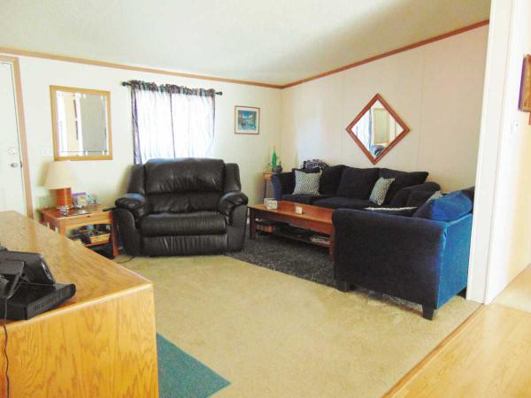 Stonegate Manufactured Housing Community 2700 Eaton Rapids Road, Lot #298Lansing, MI 48911