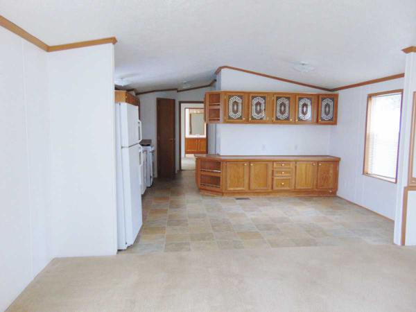 Stonegate Manufactured Housing Community 2700 Eaton Rapids Road, Lot #61Lansing, MI 48911