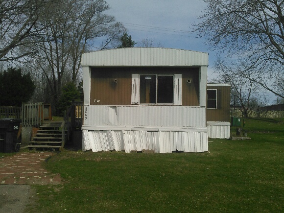 Colonial Acres 3865 HAMLIN DRIVEKalamazoo, MI 49002
