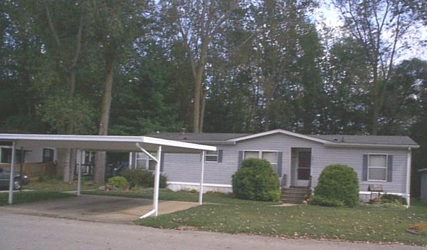 English Meadows 3917 Sherwood Lakes Blvd.Jackson, MI 49201
