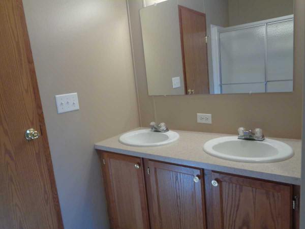 Walnut Ridge 3204 Hawthorn Dr.Jackson, MI 49201