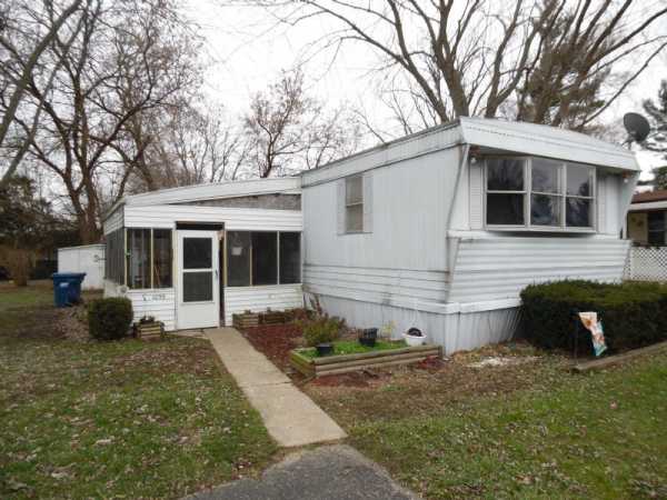 Sherman Oaks 1059 Circle DriveJackson, MI 49201