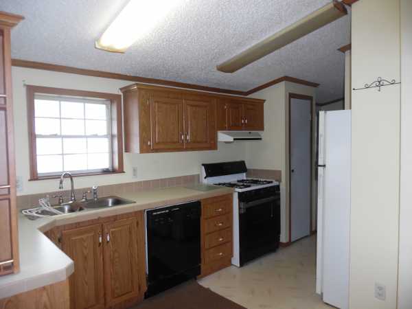 Windham Hills MHC 4087 Kyle CourtJackson, MI 49201