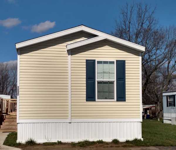 Sherman Oaks 1092 Scarlet Oak EastJackson, MI 49201