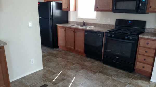 Sherman Oaks 1092 Scarlet Oak EastJackson, MI 49201