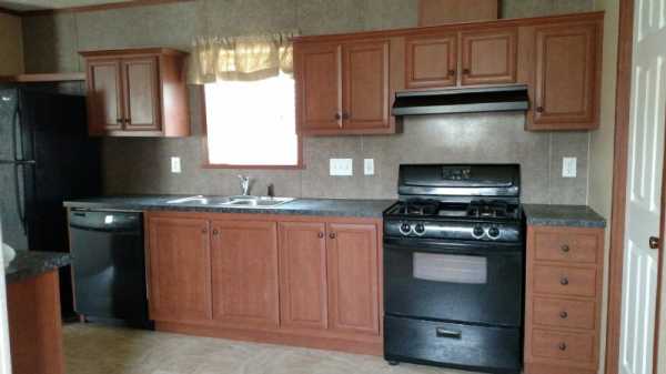 Sherman Oaks 1169 Oakbrook WestJackson, MI 49201