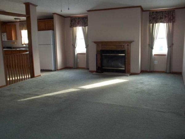 Cozy Manufactured Home Community 195 Laurie CirJackson, MI 49203