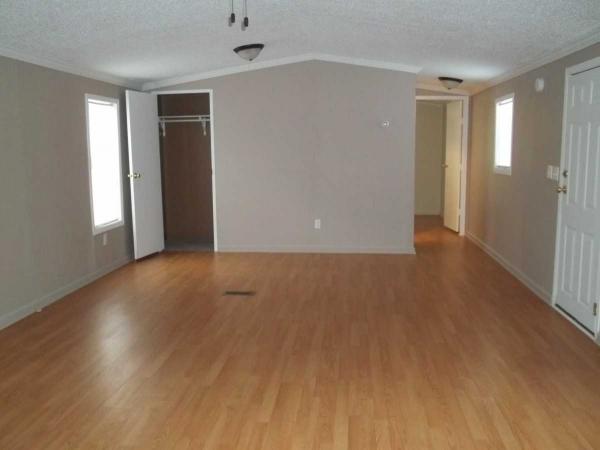 Cozy Manufactured Home Community 175 Laurie CircleJackson, MI 49203