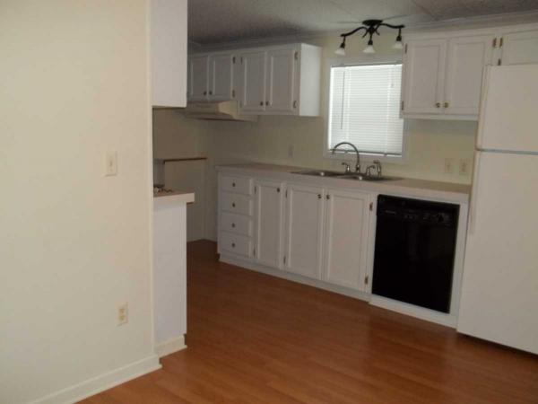Cozy Manufactured Home Community 175 Laurie CircleJackson, MI 49203