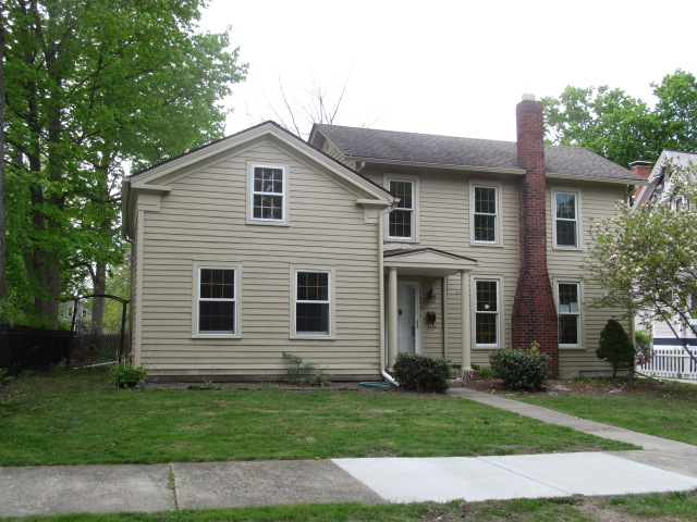 422 Dennis StAdrian, MI, 49221Lenawee County