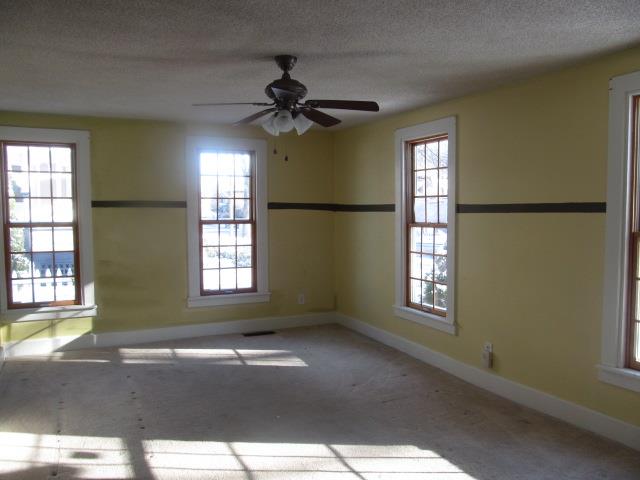 422 Dennis StAdrian, MI, 49221Lenawee County