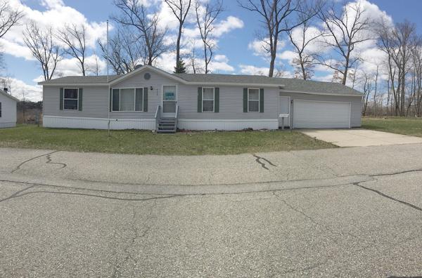 Woodland Estates Mobile Home Park 4334 Meadow Sweet Ln. NERockford, MI 49341