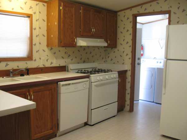 Knollwood 4419 Oakland DriveAllendale, MI 49401