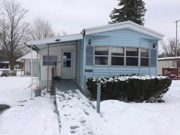 Clover Estates Mobile Home Community 3875 HazelwoodMuskegon, MI 49444