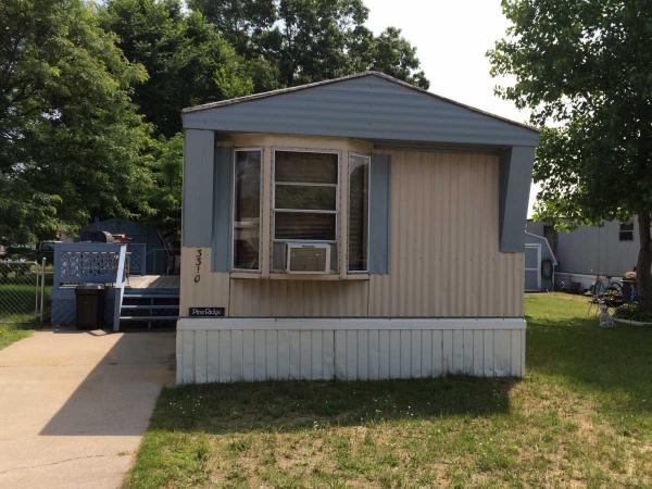 Clover Estates Mobile Home Community 3310 BeechnutMuskegon, MI 49444