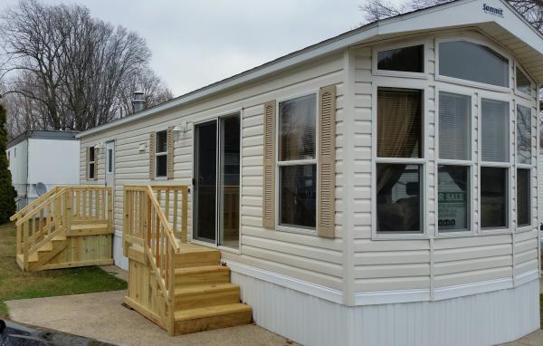 North Shore Mobile Home Community and RV 17990 North Shore Unit 45Spring Lake, MI 49456