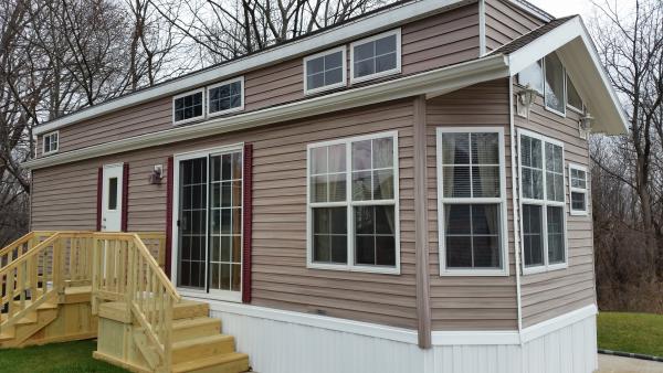North Shore Mobile Home Community and RV 17990 North Shore Unit 18Spring Lake, MI 49456