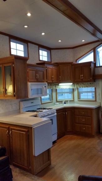 North Shore Mobile Home Community and RV 17990 North Shore Unit 18Spring Lake, MI 49456