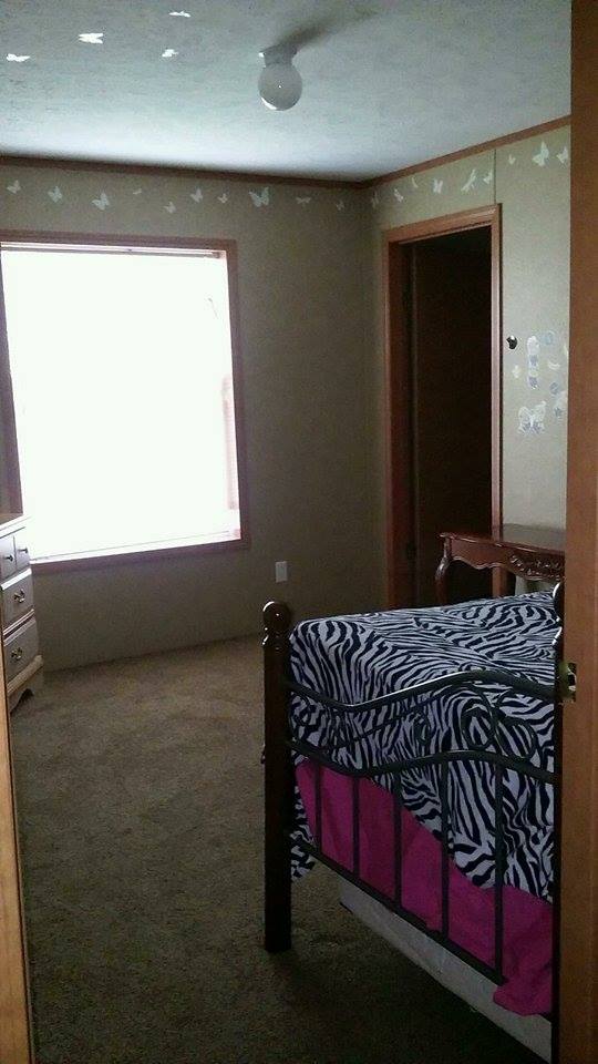 Logan Estates 3420 Hillcrest WayZeeland, MI 49464