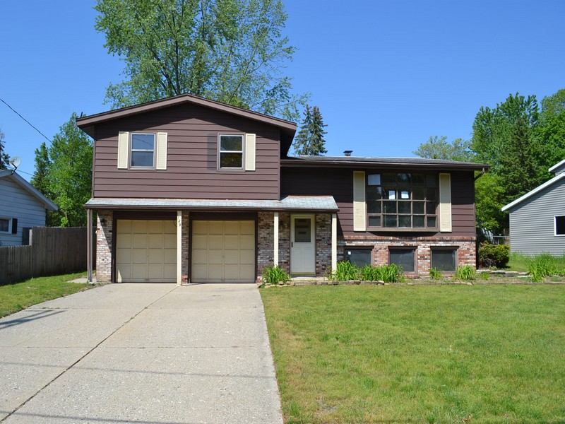1129 Springwood DrGrand Rapids, MI, 49508Kent County
