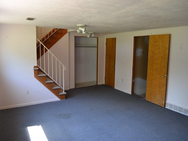 1129 Springwood DrGrand Rapids, MI, 49508Kent County