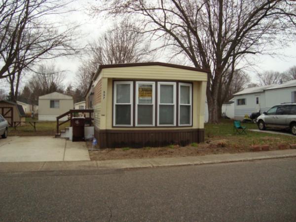 Pinebrook Village 537 Sandy St.Kentwood, MI 49548
