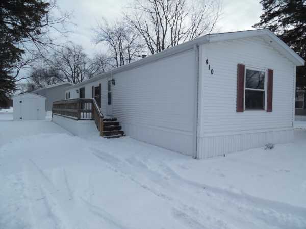 Country Acres 410 Jan MarieCadillac, MI 49601