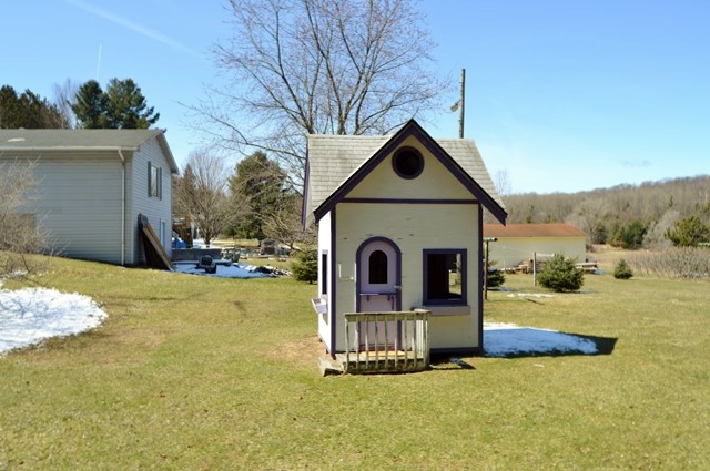 864 Grace RdFrankfort, MI, 49635Benzie County