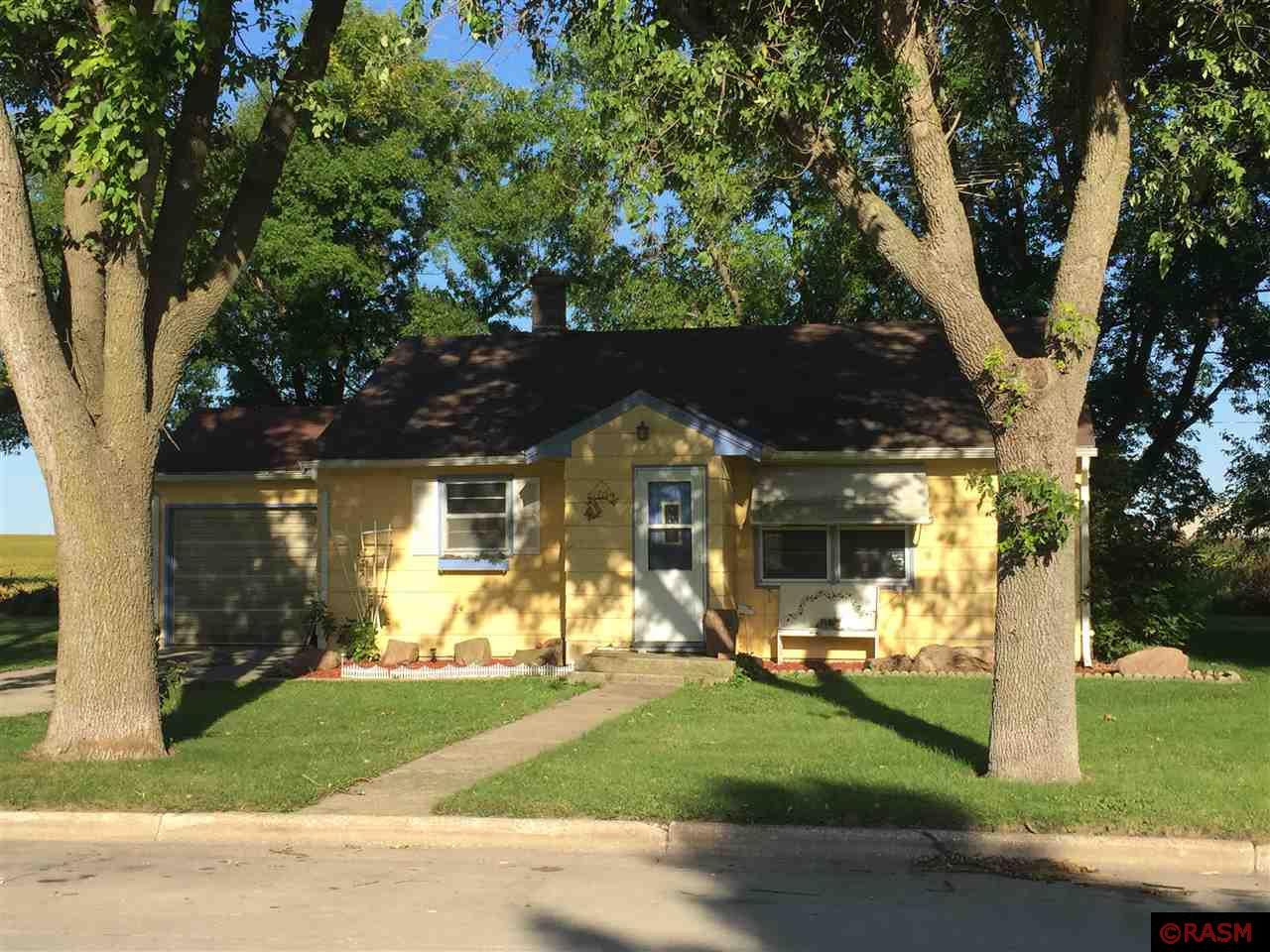 120 NE 4th, Buffalo Center, MN 50424