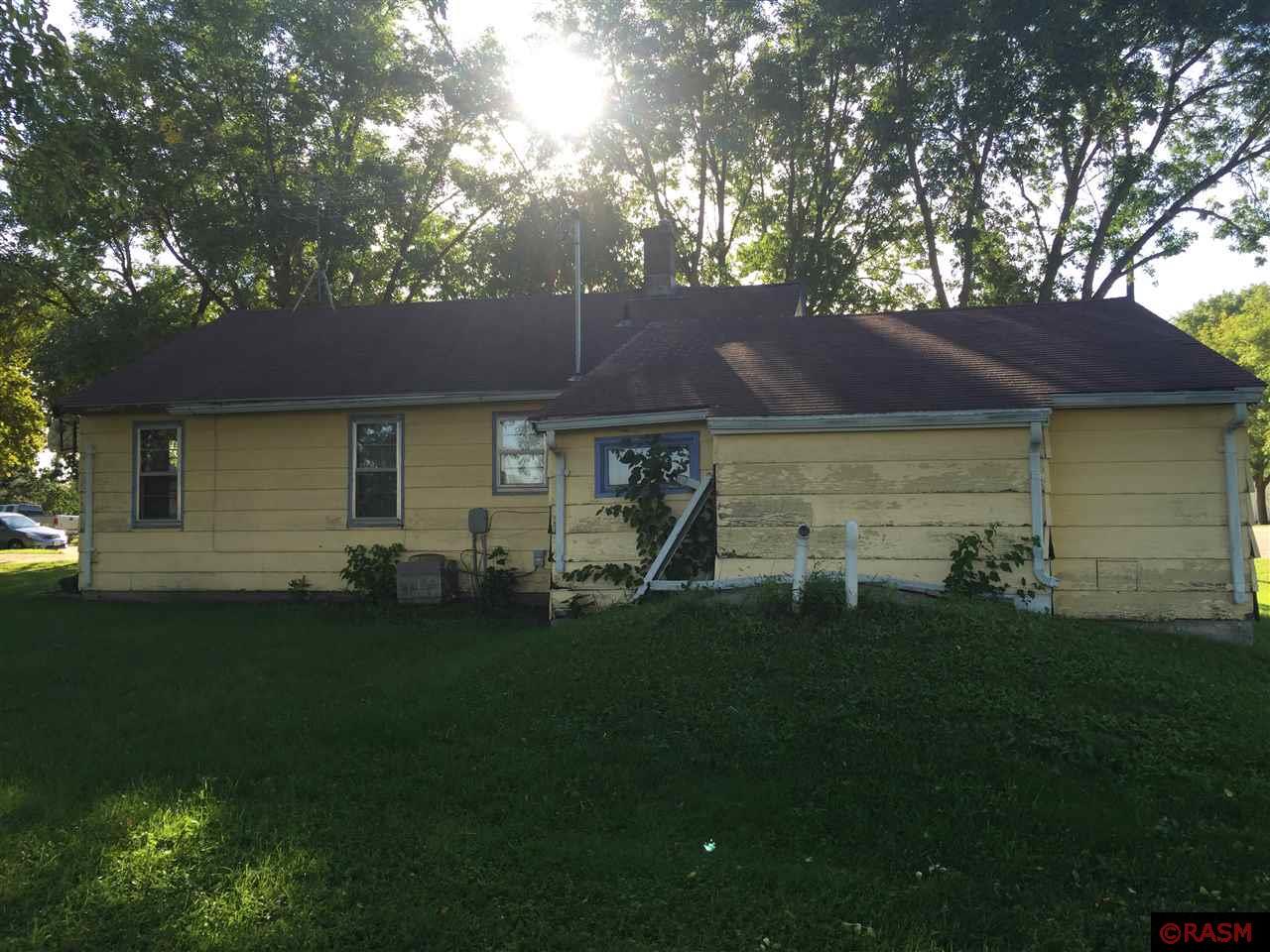 120 NE 4th, Buffalo Center, MN 50424