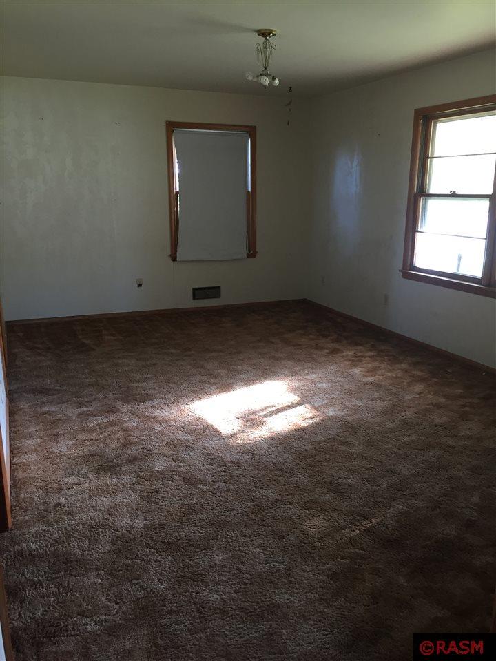 120 NE 4th, Buffalo Center, MN 50424