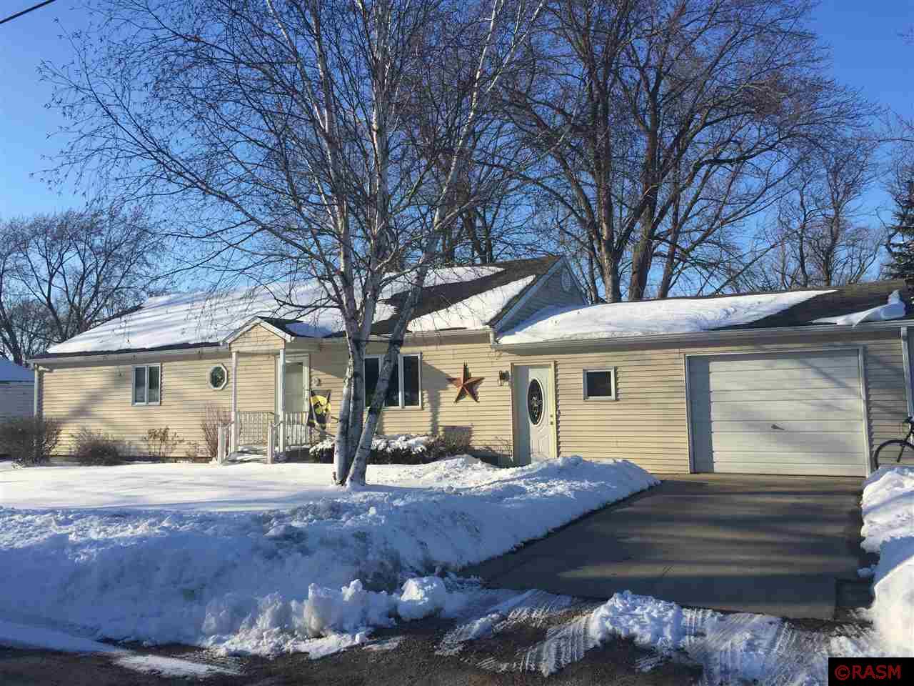 315 W 7th, Swea City, MN 50590