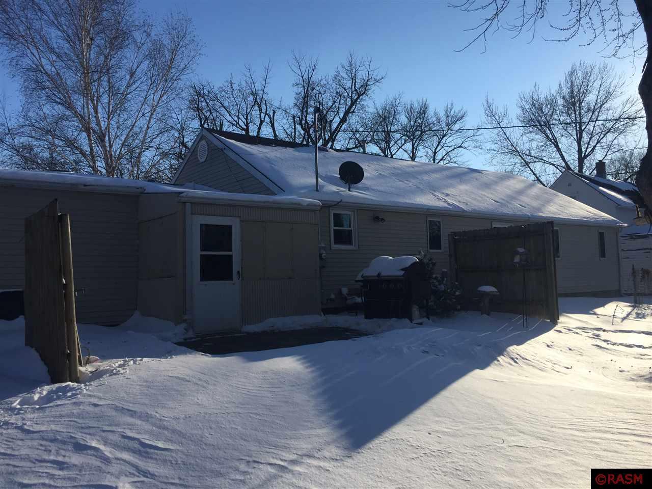 315 W 7th, Swea City, MN 50590